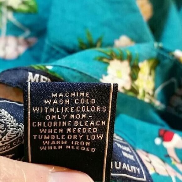 American Rag Christmas Flamingo Floral Print Button Up Shirt Short Sleeve - Picture 6 of 6